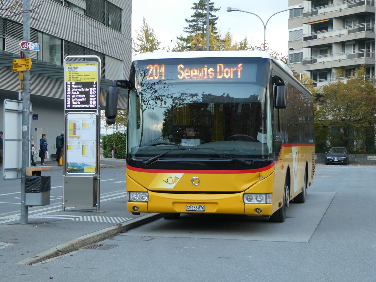 (241'153) - PostAuto Graub�nden - GR 168'876 - Irisbus am 12. Oktober 2022 beim Bahnhof Landquart