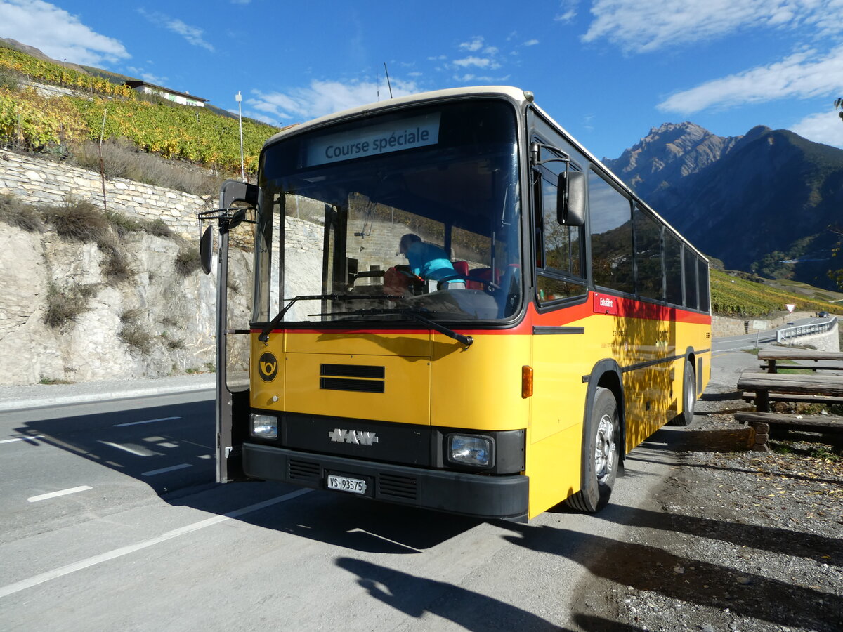 (241'415) - Oser, B�rchen - VS 93'575 - NAW/Lauber (ex Epiney, Ayer) am 16. Oktober 2022 in Erde, Blantzette