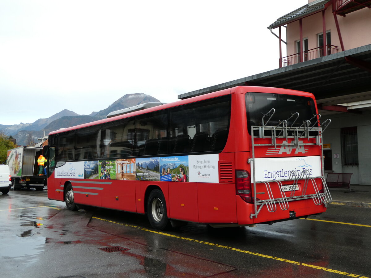 (241'687) - AFA Adelboden - Nr. 24/BE 26'701 - Setra am 22. Oktober 2022 in Meiringen, Postautostation (Einsatz: PostAuto f�r Engstlenalp-Bus)