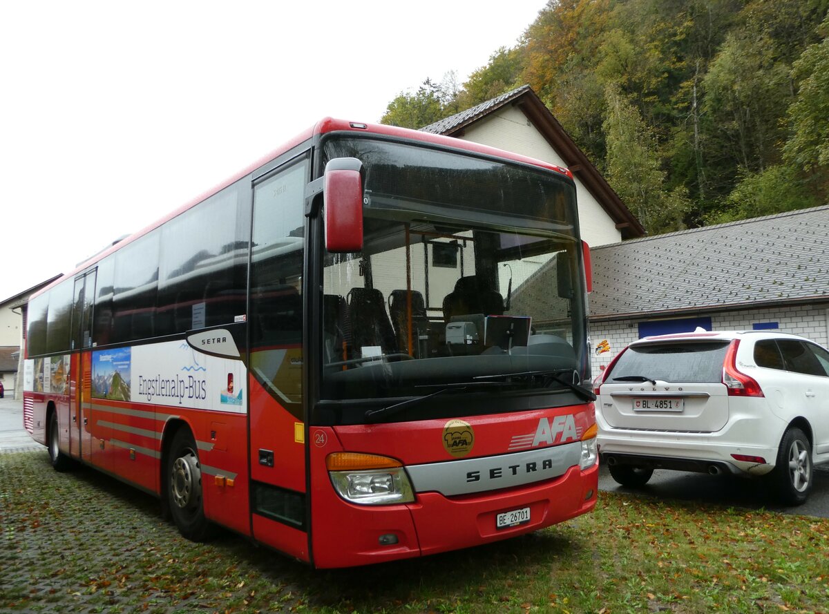 (241'813) - AFA Adelboden - Nr. 24/BE 26'701 - Setra am 24. Oktober 2022 in Meiringen, Postgarage (Einsatz: PostAuto f�r Engstlenalp-Bus)
