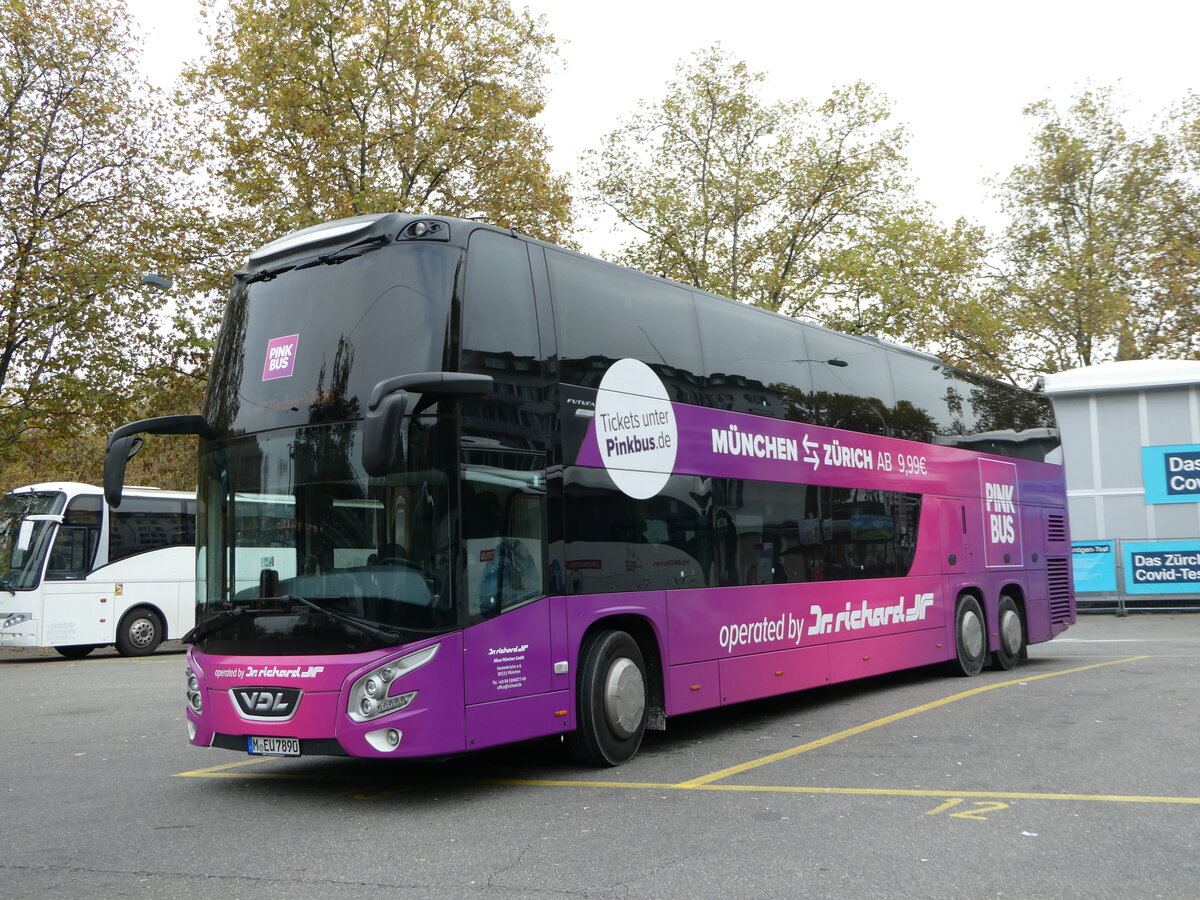 (242'539) - Aus Deutschland: Dr. Richard, M�nchen - M-EU 7890 - VDL am 12. November 2022 in Z�rich, Sihlquai