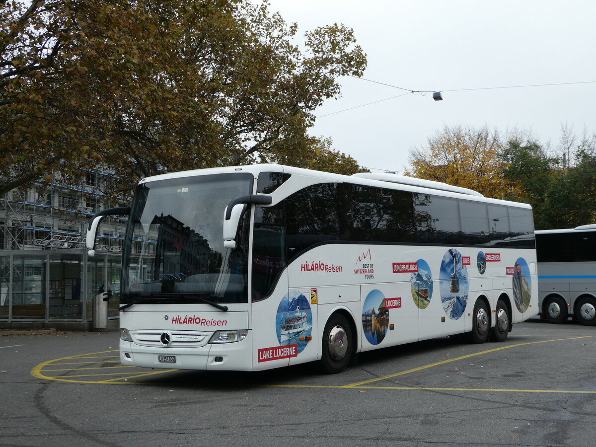 (242'549) - Hil�rio, Sch�tz - LU 254'806 - Mercedes am 12. November 2022 in Z�rich, Sihlquai