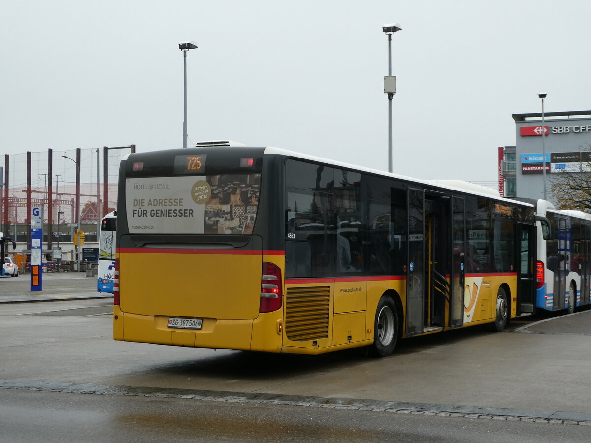 (242'620) - Schmidt, Oberb�ren - Nr. 5/SG 397'506 - Mercedes (ex PostAuto Bern Nr. 5; ex Klopfstein, Laupen Nr. 5) am 13. November 2022 beim Bahnhof Wil