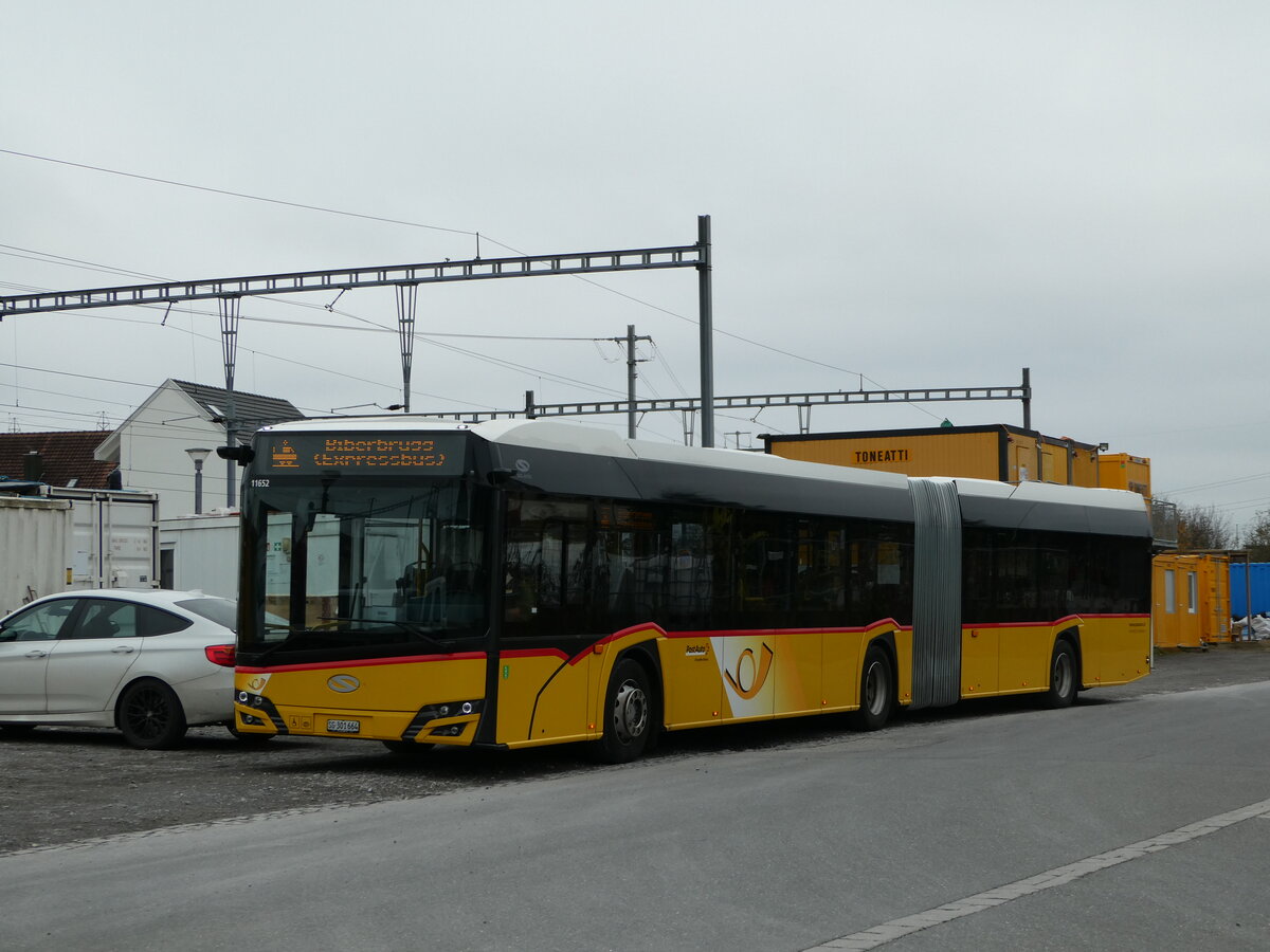 (242'634) - Schmidt, Oberb�ren - SG 301'664 - Solaris am 13. November 2022 beim Bahnhof Uznach