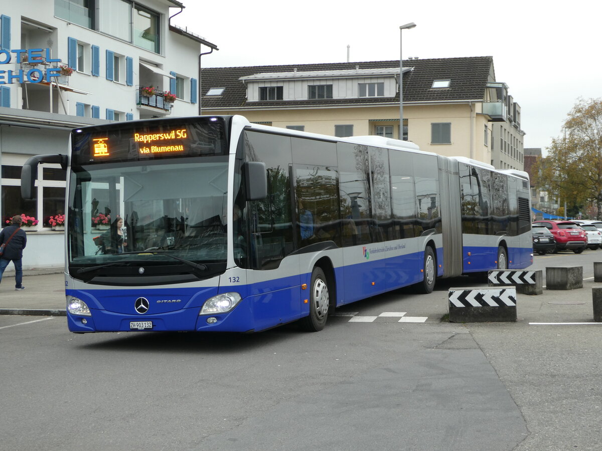(242'647) - VZO Gr�ningen - Nr. 132/ZH 903'132 - Mercedes am 13. November 2022 beim Bahnhof Schmerikon