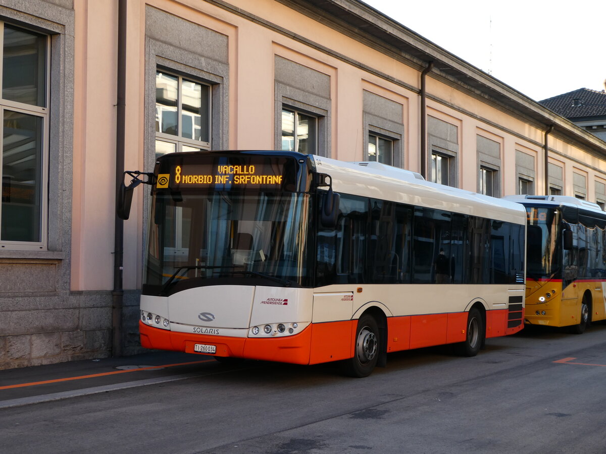 (242'937) - AMSA Chiasso - Nr. 34/TI 260'034 - Solaris am 17. November 2022 beim Bahnhof Chiasso