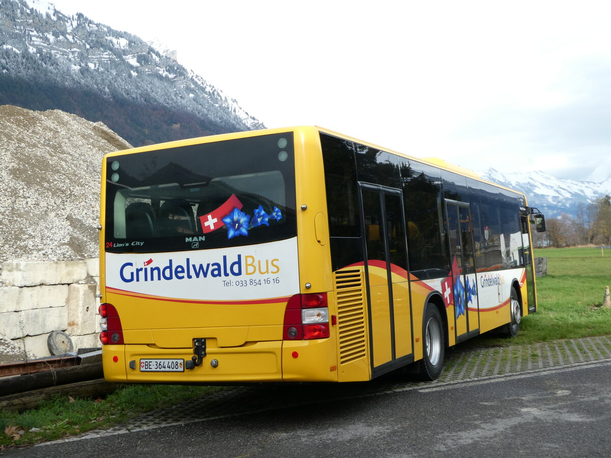 (243'073) - Grindelwaldbus, Grindelwald - Nr. 24/BE 364'408 - MAN/G�ppel am 22. November 2022 in Interlaken, Garage