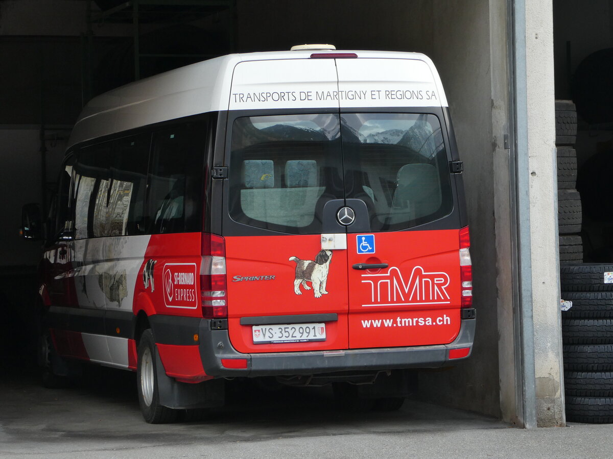 (243'392) - TMR Martigny - Nr. 3/VS 352'991 - Mercedes am 3. Dezember 2022 in Orsi�res, Garage