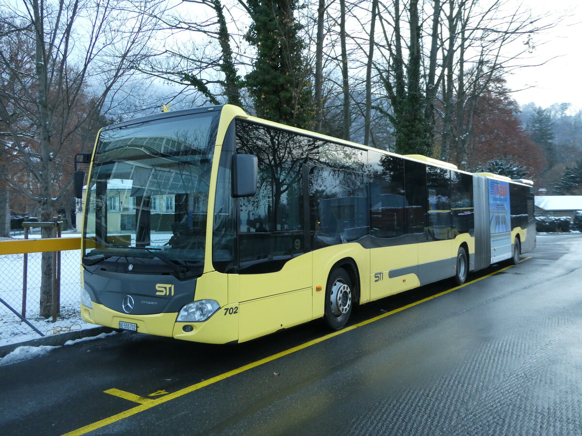(243'738) - STI Thun - Nr. 702/BE 555'702 - Mercedes am 11. Dezember 2022 bei der Schiffl�ndte Thun