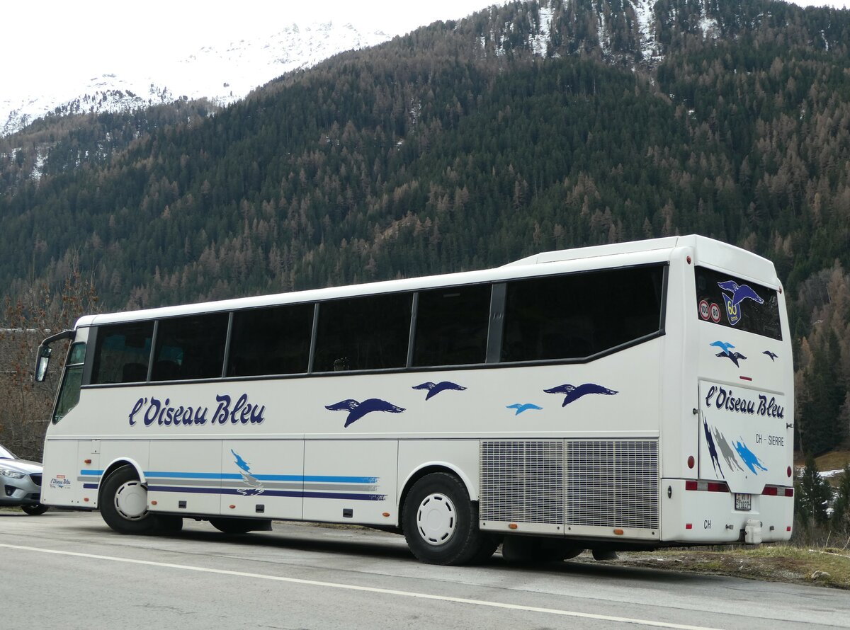 (244'158) - L'Oiseau Bleu, Sierre - VS 11'227 - Bova am 26. Dezember 2022 in Ayer, Val d'Uccle