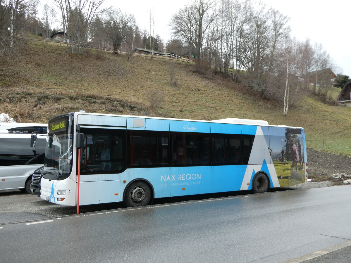 (244'166) - Nax Excursions, Nax - VS 511'523 - MAN/G�ppel (ex AS Engi Nr. 5) am 26. Dezember 2022 in Nax, Garage