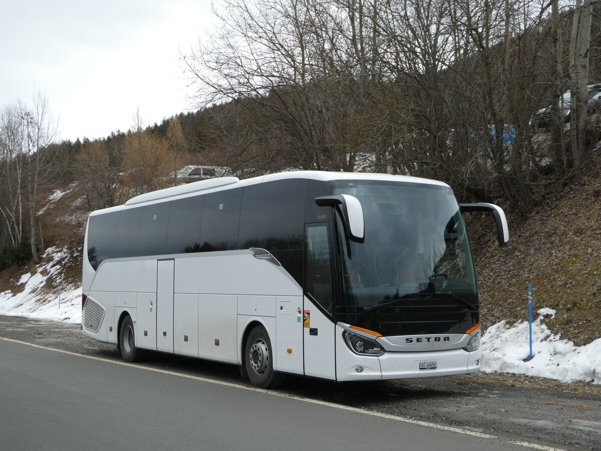 (244'183) - Ev�quoz, Erde - VS 60'650 - Setra (ex SAD, SK-Prievidza) am 26. Dezember 2022 in Mayens-de-l'Ours, T�l�cabine