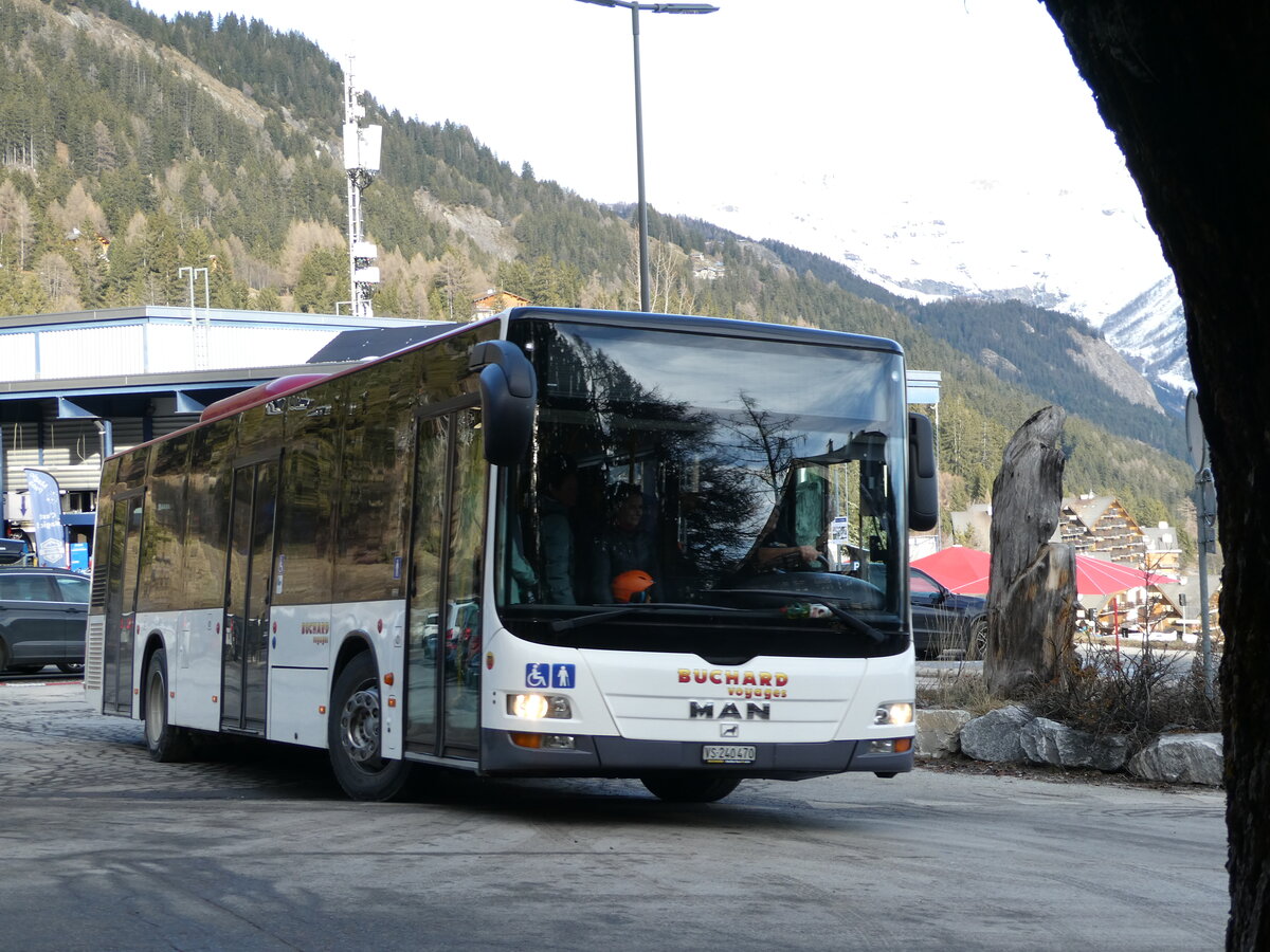 (244'268) - Buchard, Leytron - Nr. 72/VS 240'470 - MAN (ex PostAuto Wallis Nr. 68; ex Lathion, Sion Nr. 68) am 28. Dezember 2022 in Anz�re, T�l�cabine