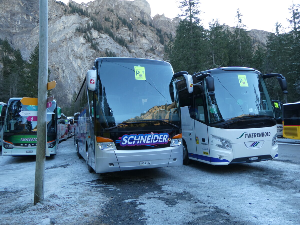 (244'680) - Schneider, Kirchberg - BE 4334 - Setra am 7. Januar 2023 in Adelboden, Unter dem Birg