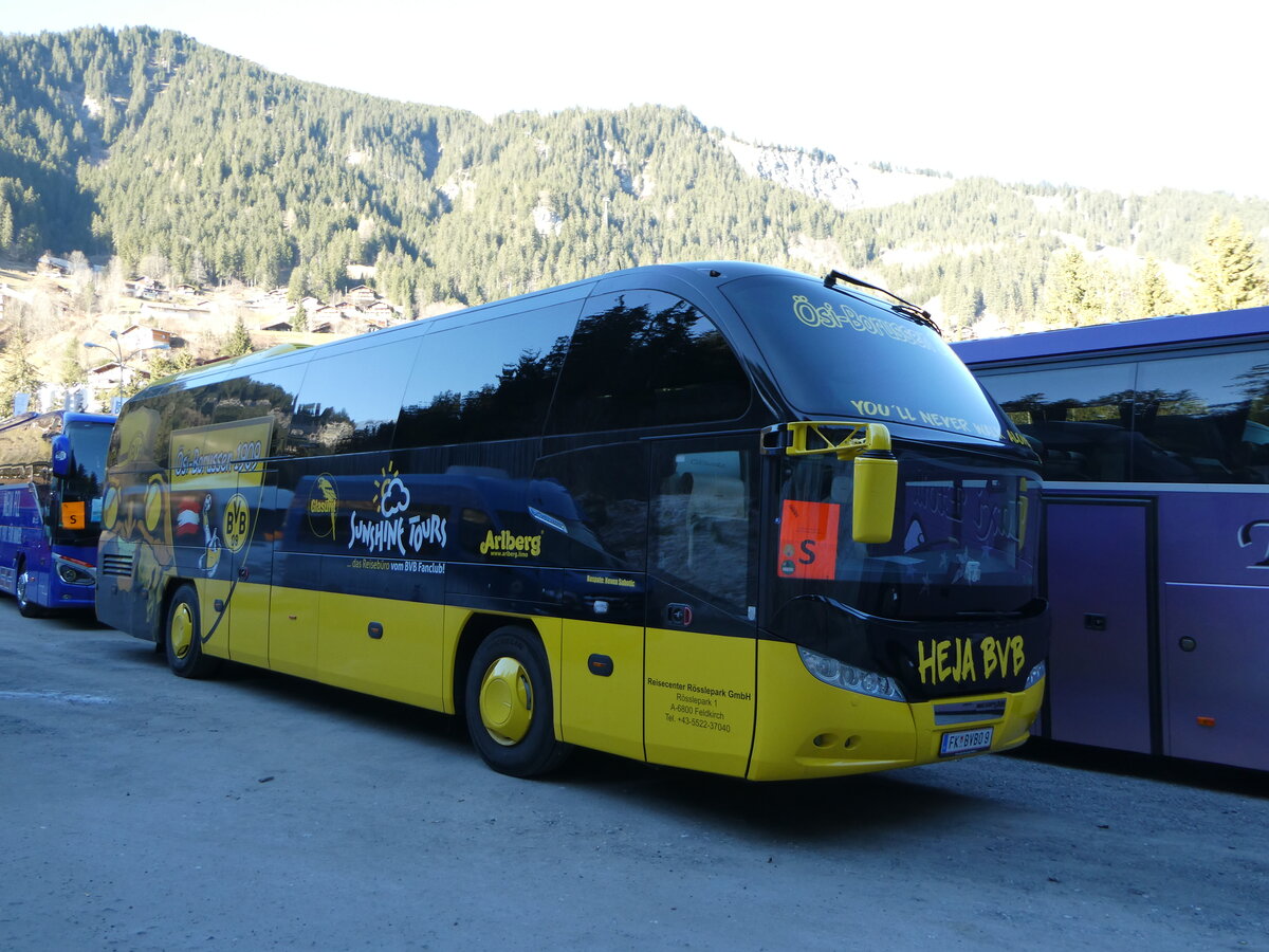(244'763) - Aus Oesterreich: Sunshine Tours, Feldkirch - FK BVBO 9 - Neoplan (ex Studiosus, D-M�nchen) am 7. Januar 2023 in Adelboden, ASB