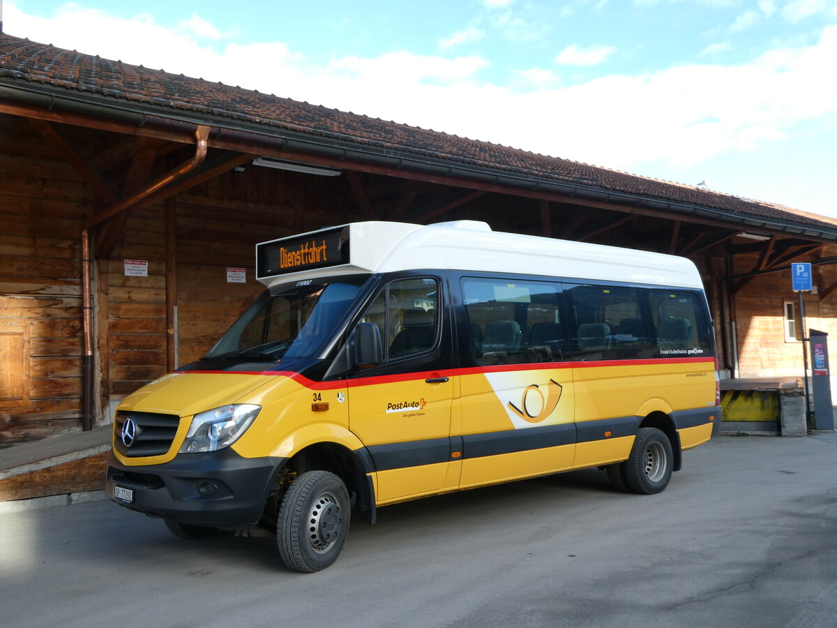 (245'104) - PostAuto Graub�nden - Nr. 34/GR 77'292/PID 11'002 - Mercedes (ex Nr. 4) am 18. Januar 2023 beim Bahnhof Ilanz 