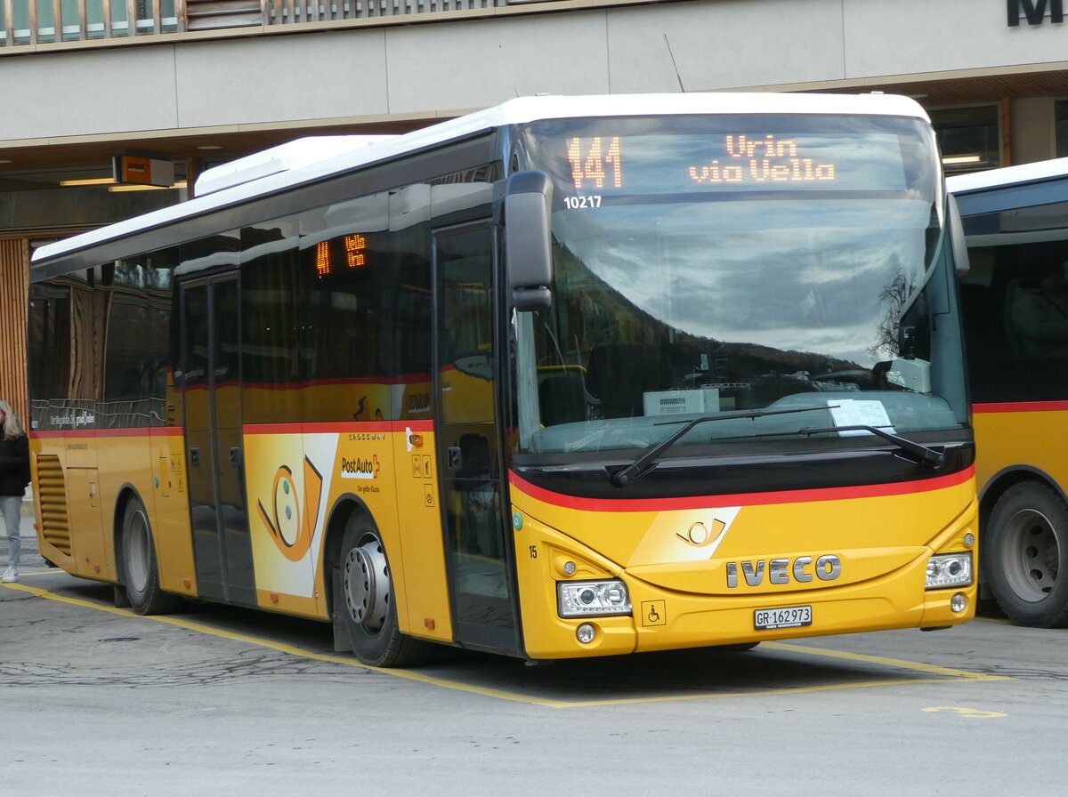 (245'176) - PostAuto Graub�nden - Nr. 15/GR 162'973/PID 10'217 - Iveco (ex Fontana, Ilanz Nr. 15) am 18. Januar 2023 beim Bahnhof Ilanz