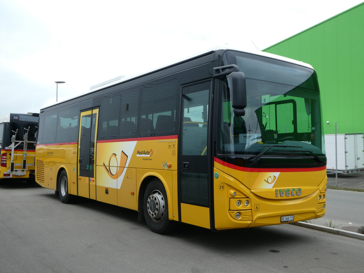 (245'472) - Fl�ck, Brienz - Nr. 25/BE 868'725/PID 11'594 - Iveco am 28. Januar 2023 in Kerzers, Interbus