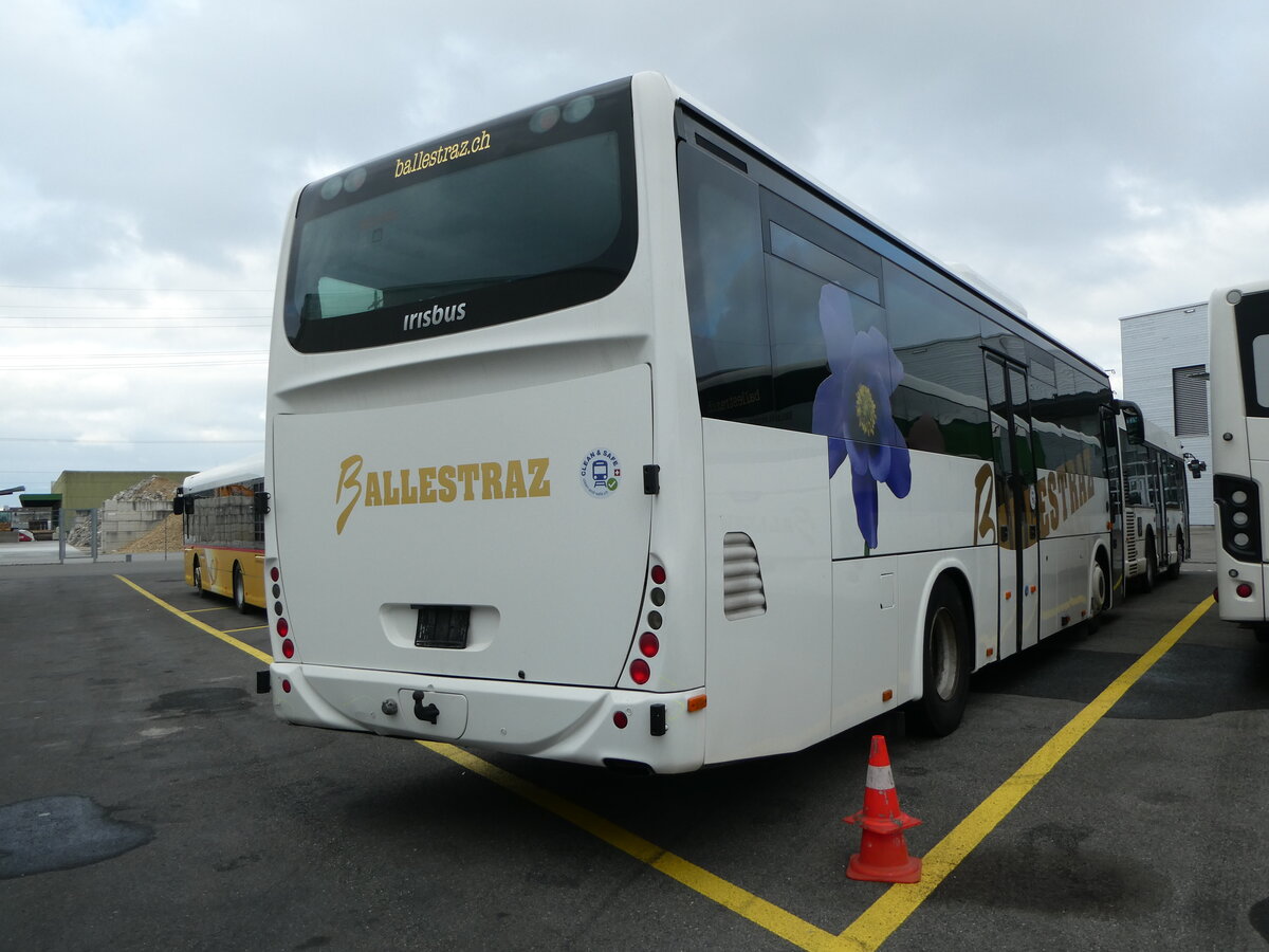 (245'498) - Ballestraz, Gr�ne - (VS 76'023) - Irisbus am 28. Januar 2023 in Kerzers, Interbus