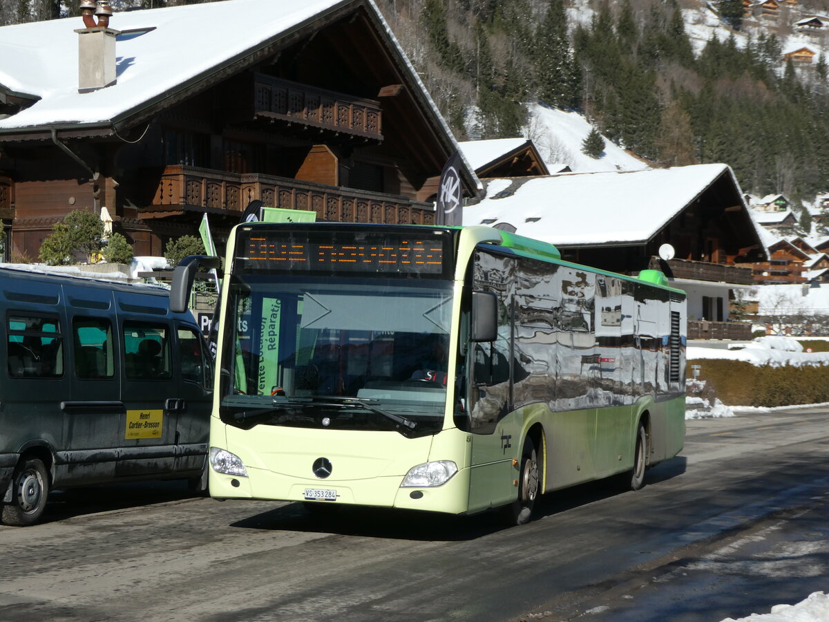 (245'594) - TPC Aigle - Nr. 454/VS 353'284 - Mercedes (ex Borini, F-Combloux) am 31. Januar 2023 beim Bahnhof Champ�ry