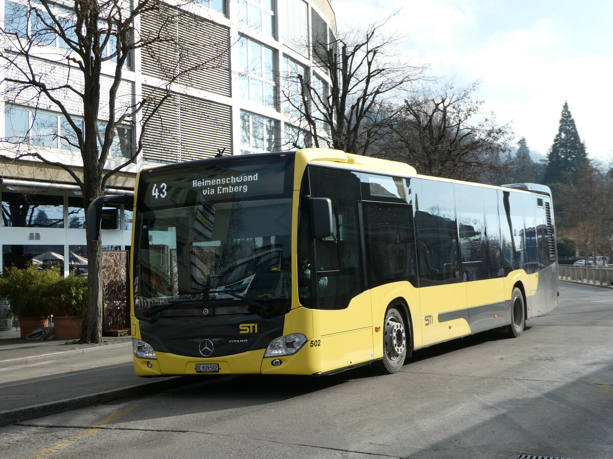 (245'958) - STI Thun - Nr. 502/BE 809'502 - Mercedes am 8. Februar 2023 beim Bahnhof Thun