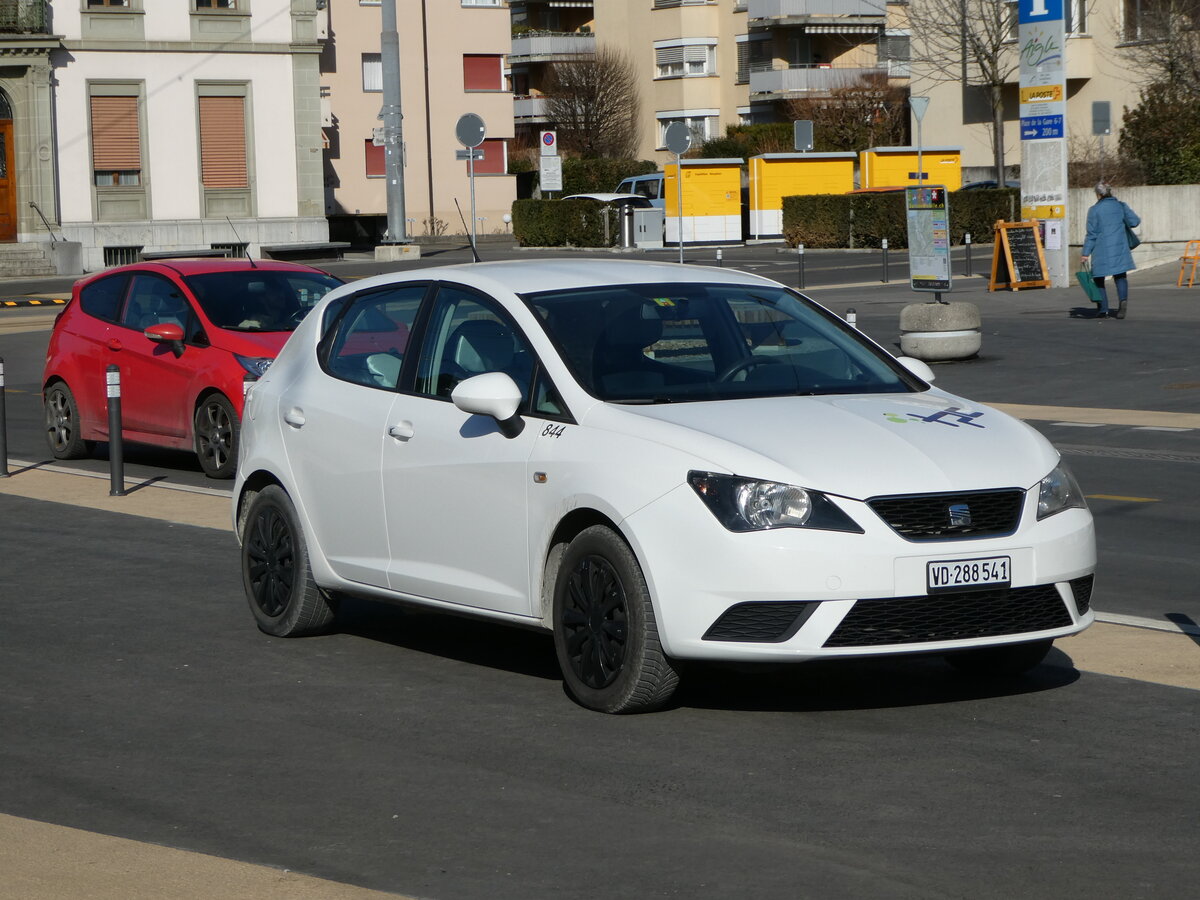 (246'044) - TPC Aigle - Nr. 844/VD 288'541 - Seat am 11. Februar 2023 beim Bahnhof Aigle