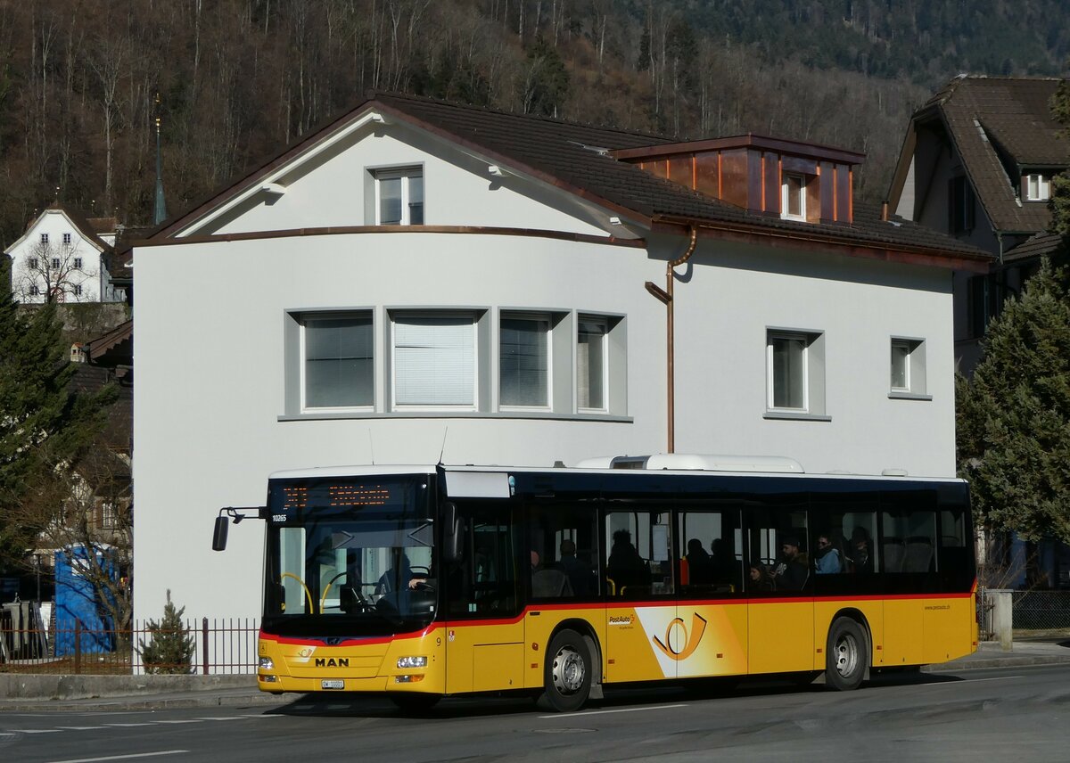 (246'133) - PostAuto Zentralschweiz - Nr. 9/OW 10'001/PID 10'265 - MAN (ex Dillier, Sarnen Nr. 9) am 16. Februar 2023 beim Bahnhof Sarnen