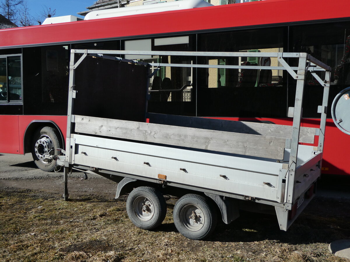 (246'365) - AFA Adelboden - Nr. 65/BE 682'046 - Humbaur Gep�ckanh�nger am 21. Februar 2023 beim Bahnhof Zweisimmen