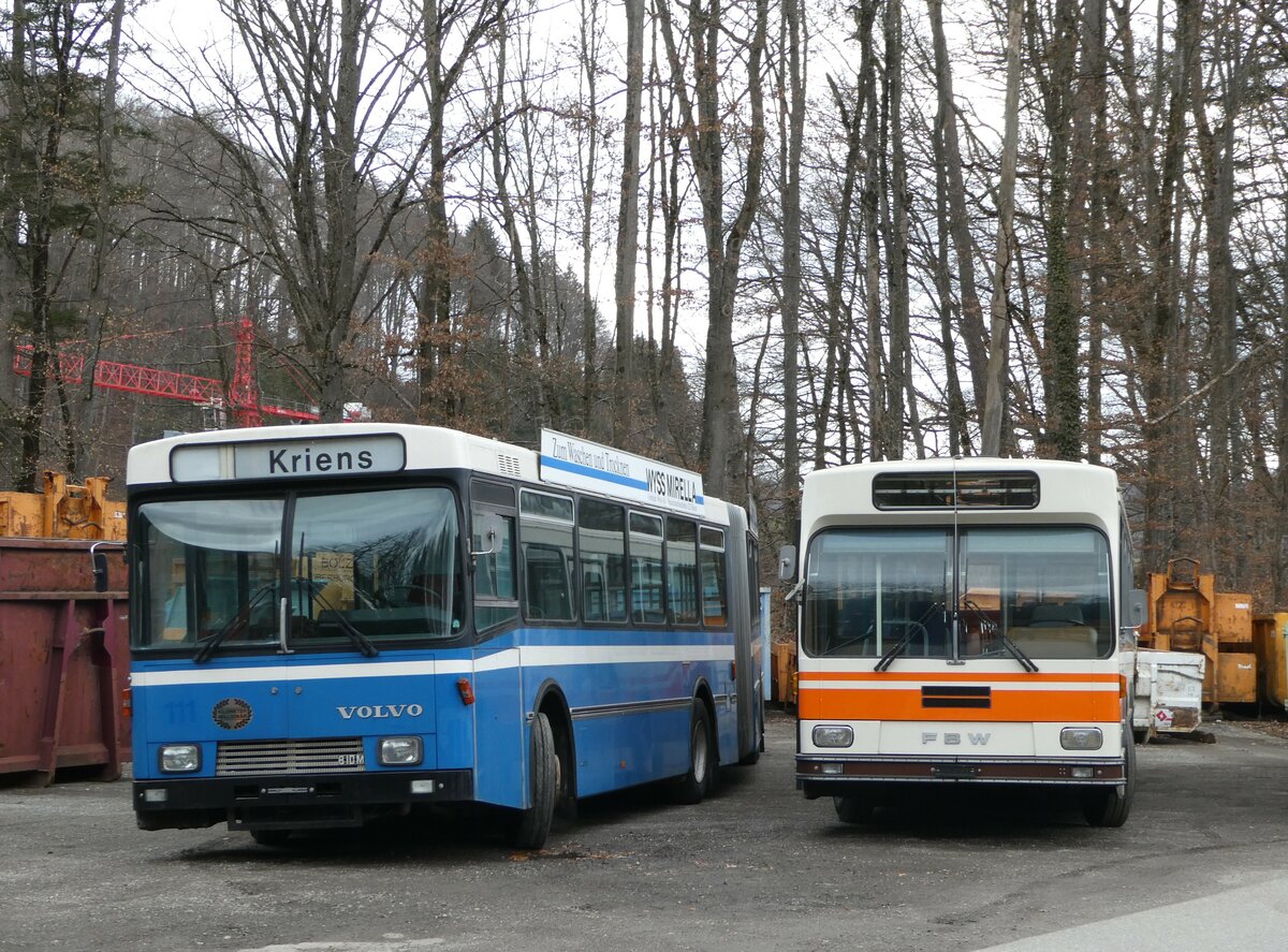 (246'682) - Krauer, Kehrsatz - Volvo/R&J (ex VBL Luzern Nr. 111) + Wegm�ller, M�nsingen - FBW/R&J (ex Bamert, Wollerau) am 26. Februar 2023 in Oberburg, Ziegelgut