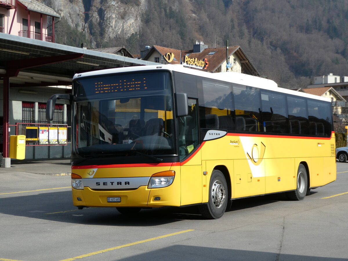 (246'797) - PostAuto Bern - BE 401'465/PID 4715 - Setra (ex AVG Meiringen Nr. 65) am 2. M�rz 2023 in Meiringen, Postautostation