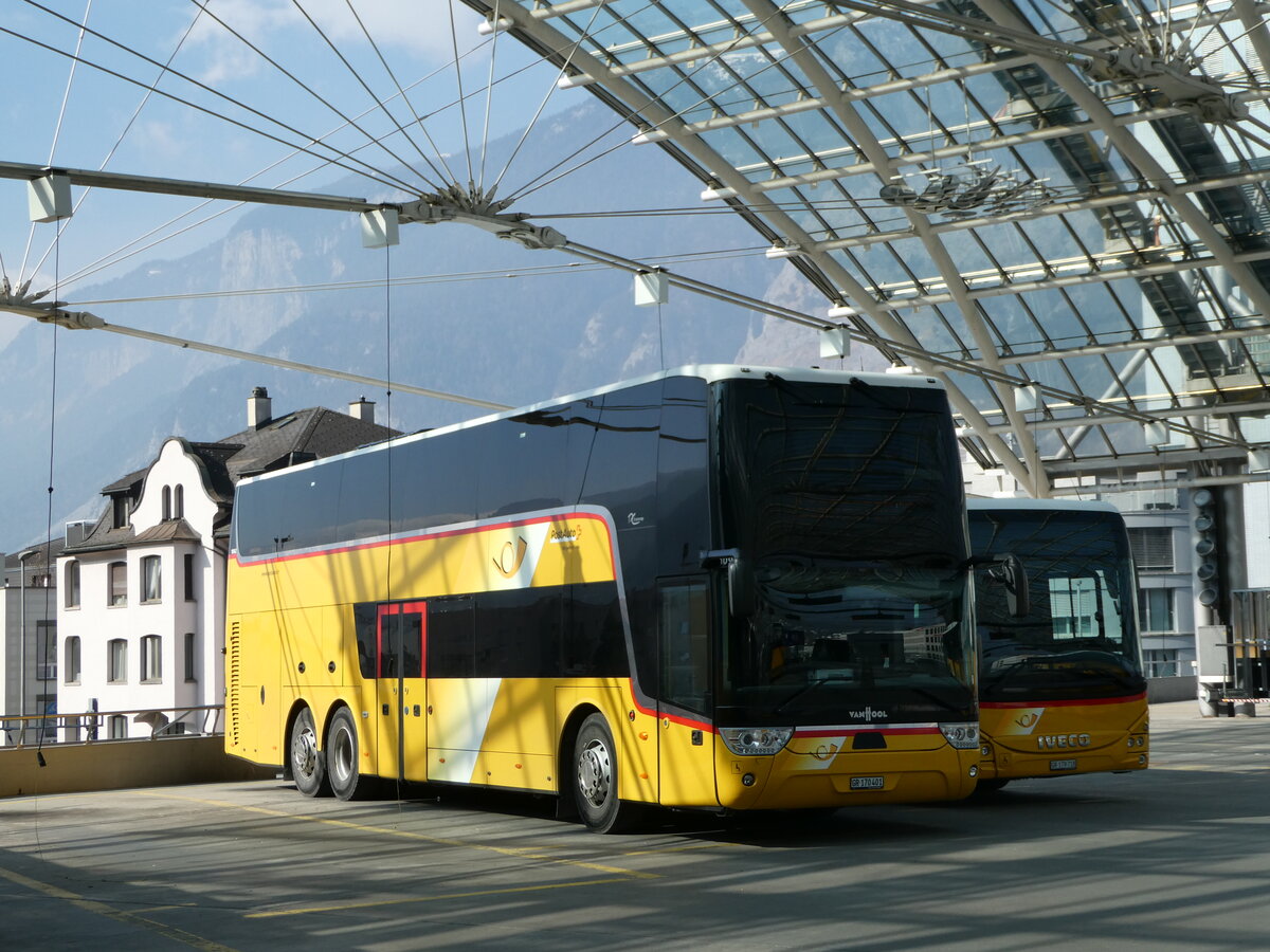 (246'813) - PostAuto Graub�nden - GR 170'401/PID 10'962 - Van Hool am 3. M�rz 2023 in Chur, Postautostation