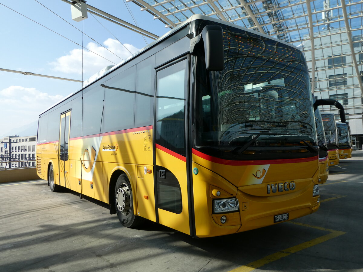 (246'823) - TpM, Mesocco - Nr. 18/GR 108'018/PID 10'920 - Iveco am 3. M�rz 2023 in Chur, Postautostation