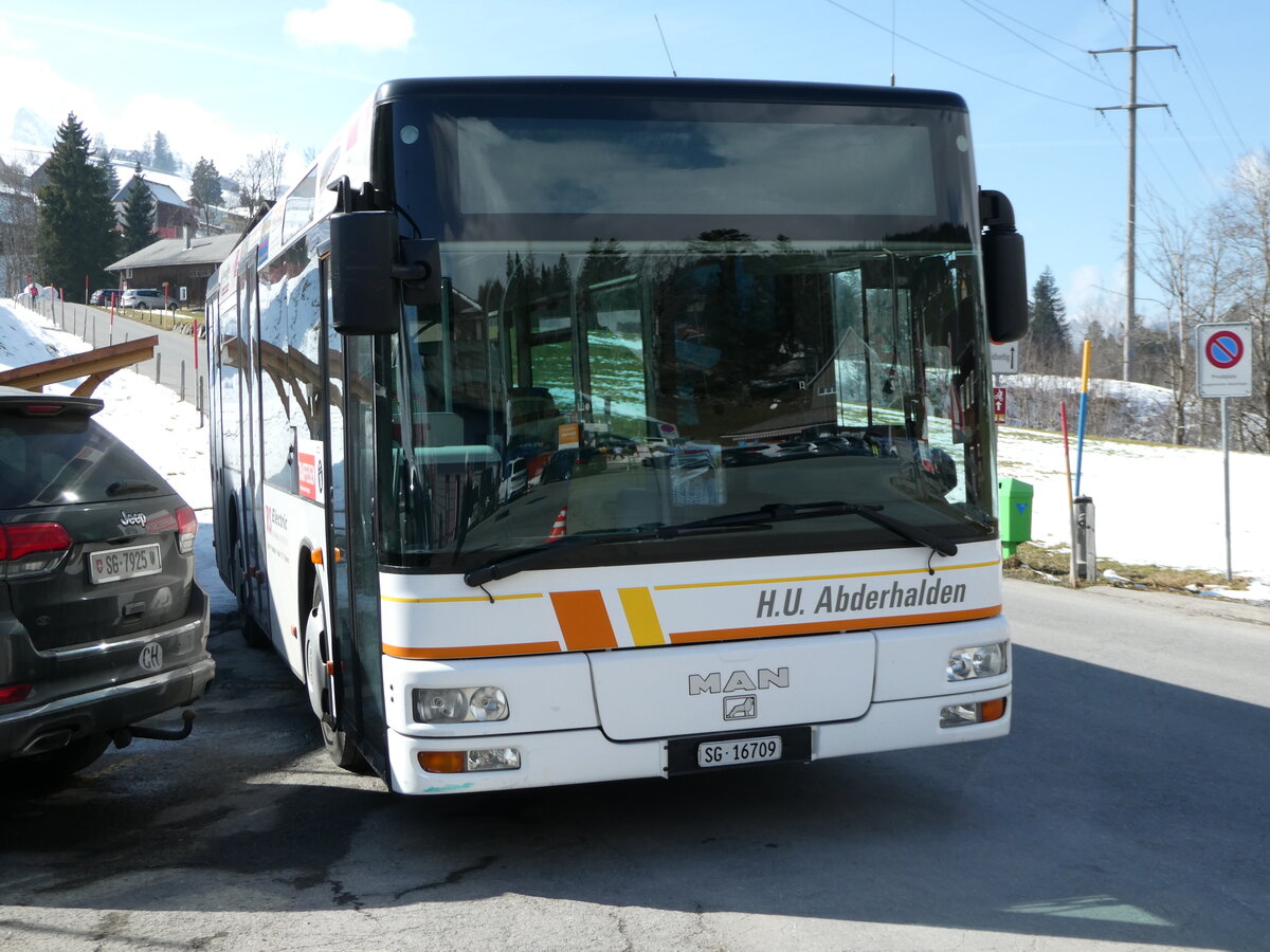 (246'840) - Abderhalden, Wildhaus - SG 16'709/PID 4553 - MAN/G�ppel (ex Deutschland) am 4. M�rz 2023 in Wildhaus, Talstation