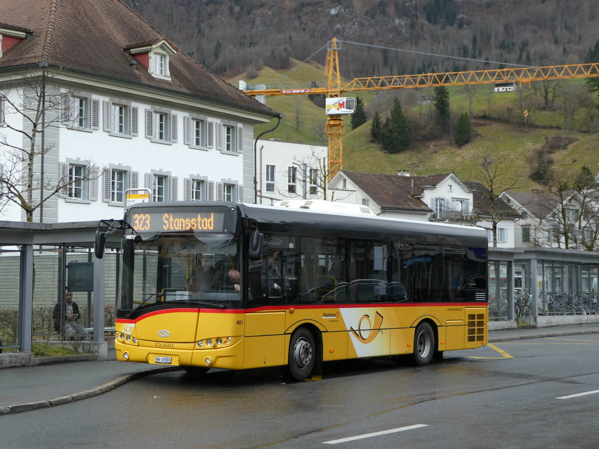 (247'124) - PostAuto Zentralschweiz - Nr. 401/NW 19'589/PID 10'072 - Solaris (ex Nr. 20; ex PostAuto Bern Nr. 14; ex Klopfstein, Laupen Nr. 14) am 10. M�rz 2023 beim Bahnhof Stans