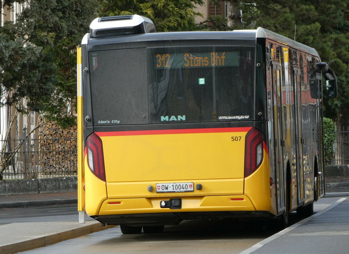 (247'139) - PostAuto Zentralschweiz - Nr. 507/OW 11'414 - MAN (ex Nr. 7) am 10. M�rz 2023 beim Bahnhof Sarnen