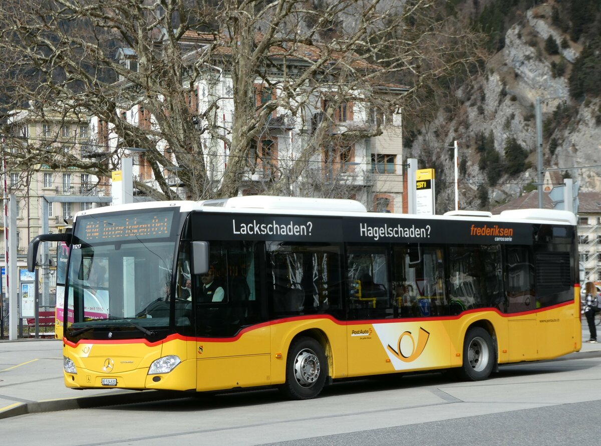 (247'173) - PostAuto BErn - BE 534'630/PID 11'217 - Mercedes am 13. M�rz 2023 beim Bahnhof Interlaken West