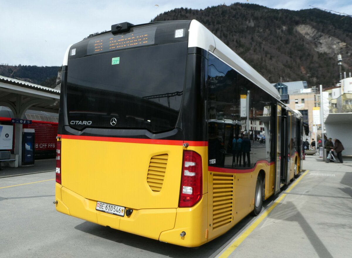 (247'192) - PostAuto Bern - BE 610'546/PID 11'858 - Mercedes am 13. M�rz 2023 beim Bahnhof Interlaken West