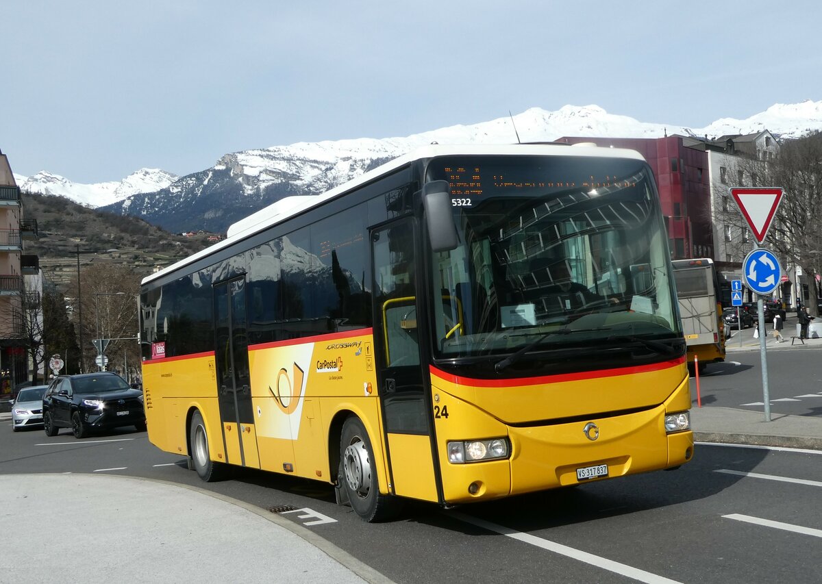 (247'245) - PostAuto Wallis - Nr. 24/VS 317'837/PID 5322 - Irisbus (ex TMR Martigny Nr. 139) am 16. M�rz 2023 beim Bahnhof Sion