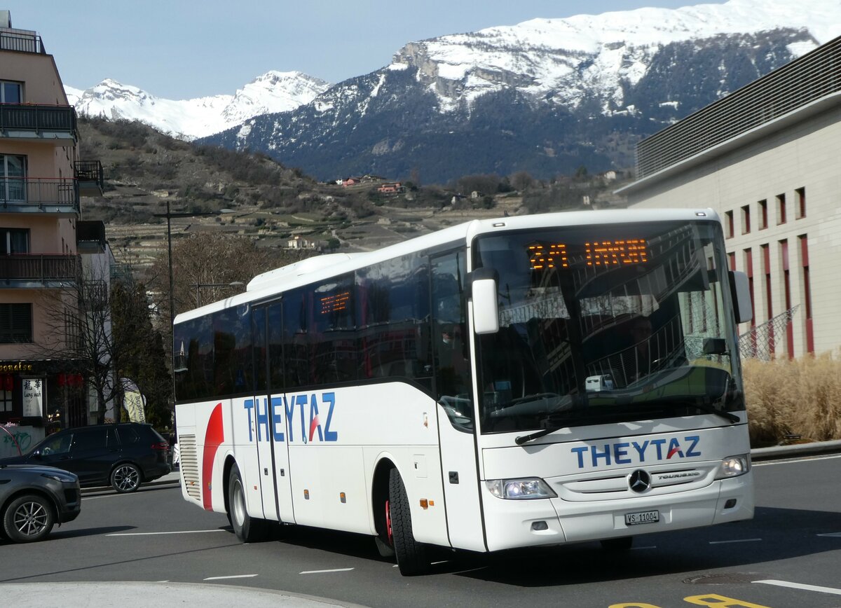 (247'264) - Theytaz, Sion - VS 11'004 - Mercedes am 16. M�rz 2023 beim Bahnhof Sion