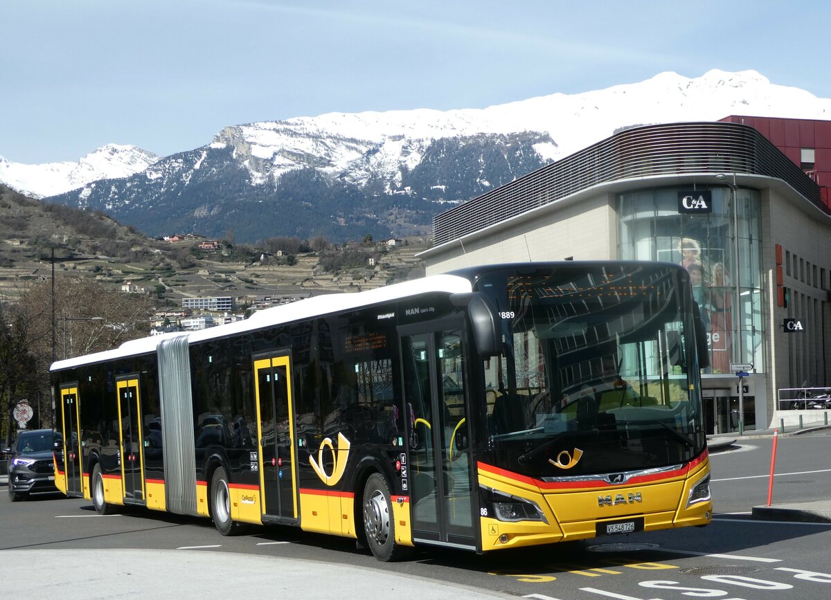 (247'266) - PostAuto Wallis - Nr. 86/VS 548'726/PID 11'889 - MAN am 16. M�rz 2023 beim Bahnhof Sion