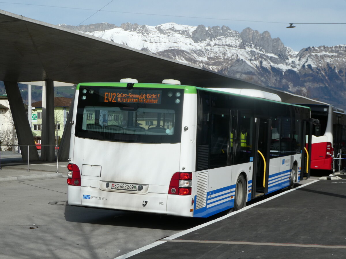 (247'298) - RTB Altst�tten - Nr. 913/SG 482'209 - MAN (ex PostBus/A BD 15'336) am 17. M�rz 2023 beim Bahnhof Buchs