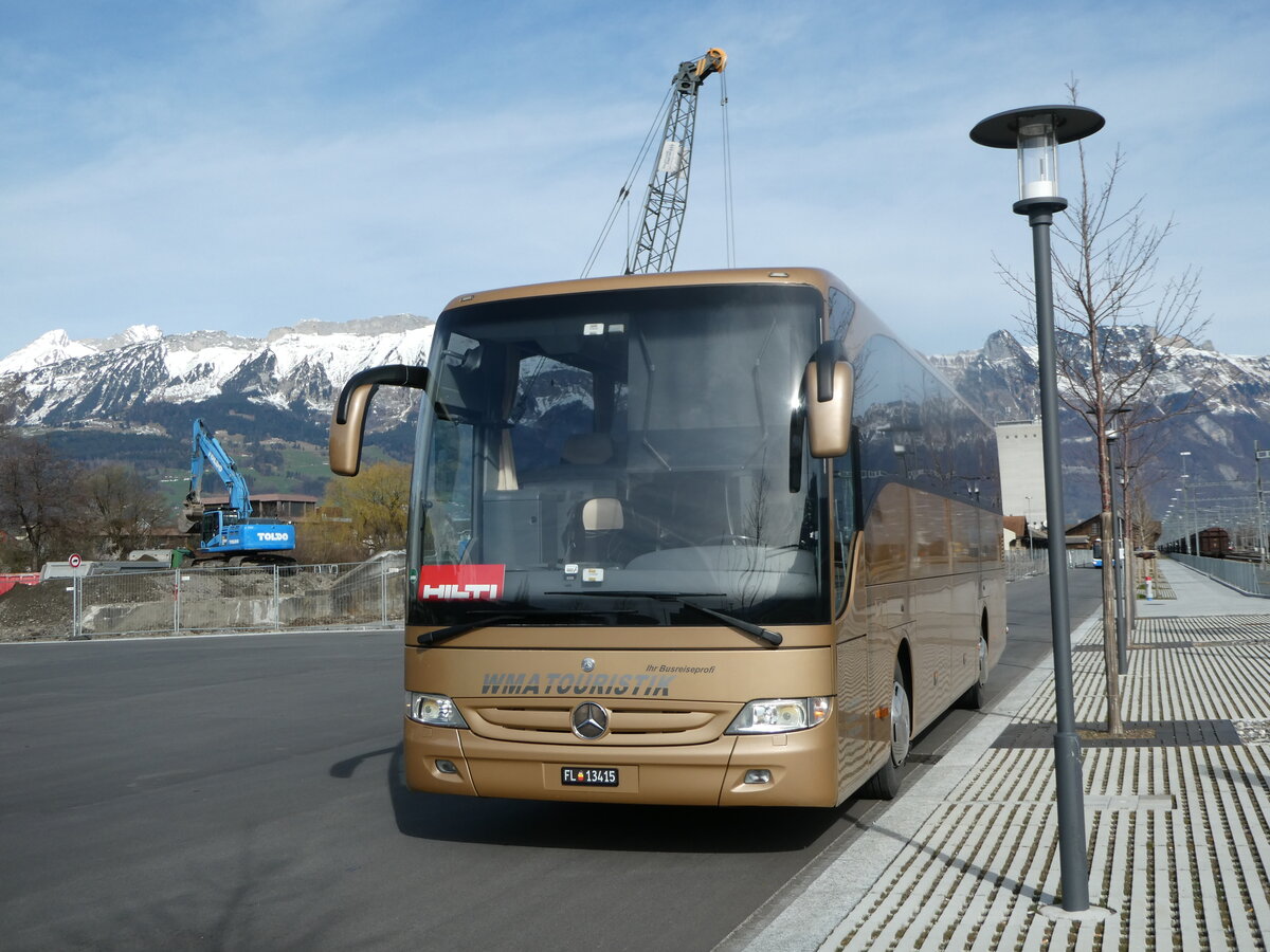 (247'299) - Aus Liechtenstein: Marxer, Mauren - FL 13'415 - Mercedes am 17. M�rz 2023 beim Bahnhof Buchs