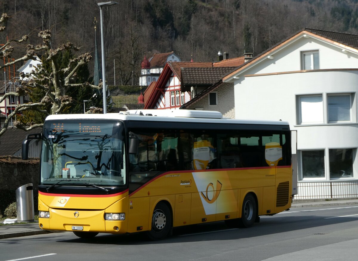 (247'429) - PostAuto Zentralschweiz - Nr. 406/OW 10'006/PID 5538 - Irisbus (ex Nr. 3; ex Dillier, Sarnen Nr. 3) am 18. M�rz 2023 beim Bahnhof Sarnen