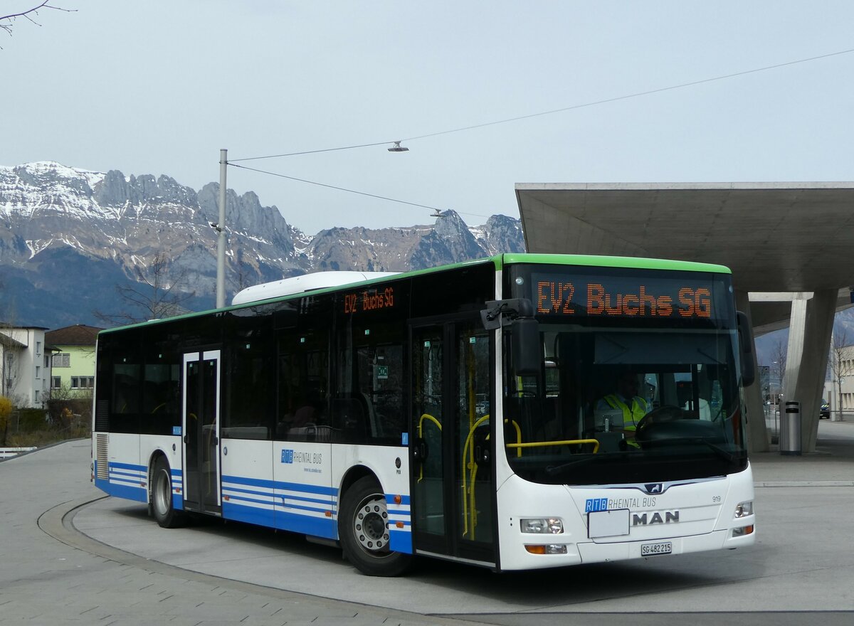 (247'505) - RTB Altst�tten - Nr. 919/SG 482'215 - MAN (ex PostBus/A BD 15'352) am 21. M�rz 2023 beim Bahnhof Buchs