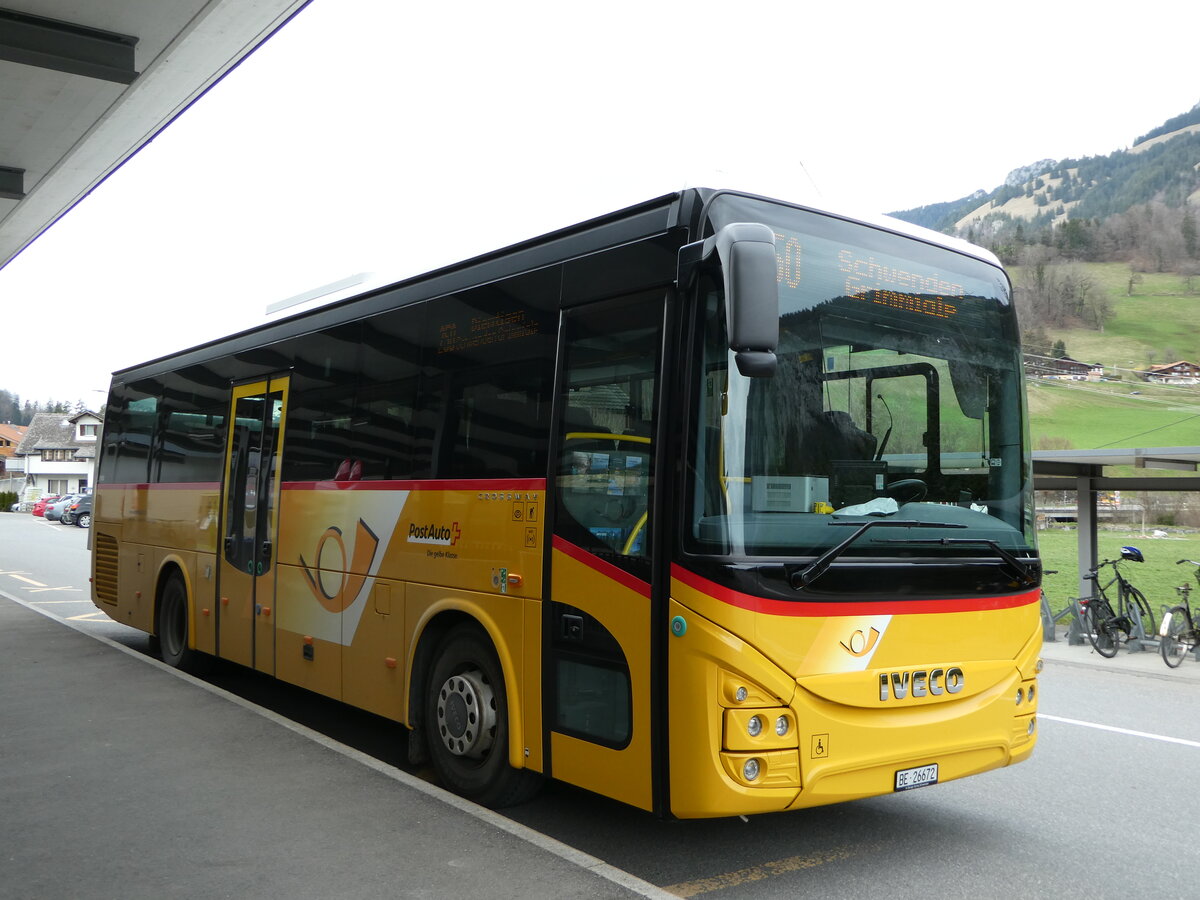 (247'570) - Spring, Schwenden - BE 26'672/PID 11'592 - Iveco am 23. M�rz 2023 beim Bahnhof Oey-Diemtigen
