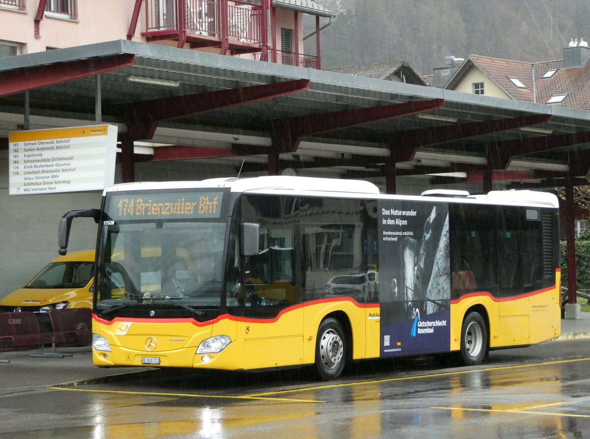 (247'573) - Fl�ck, Brienz - Nr. 23/BE 868'723/PID 11'528 - Mercedes in Meiringen, Postautostation