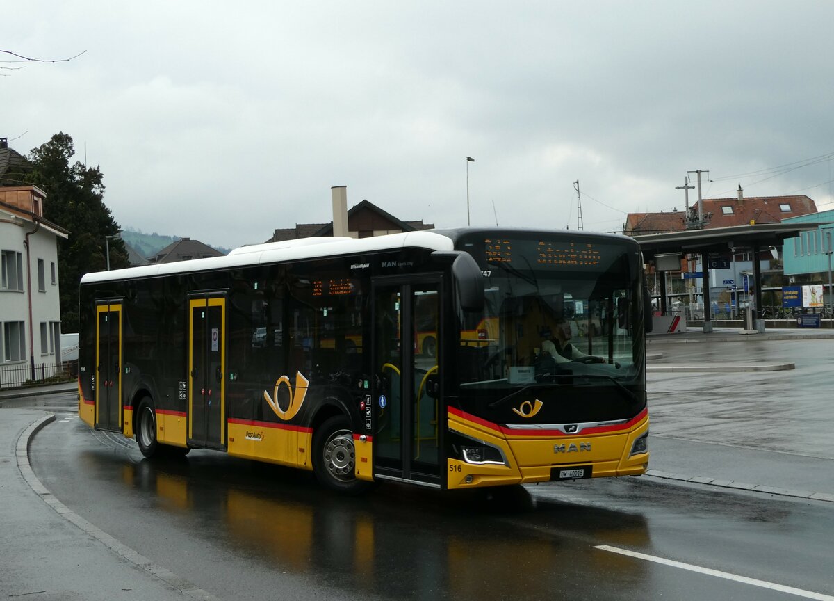 (247'579) - PostAuto Zentralschweiz - Nr. 516/OW 40'016/PID 11'747 - MAN (ex Nr. 16) am 24. M�rz 2023 beim Bahnhof Sarnen