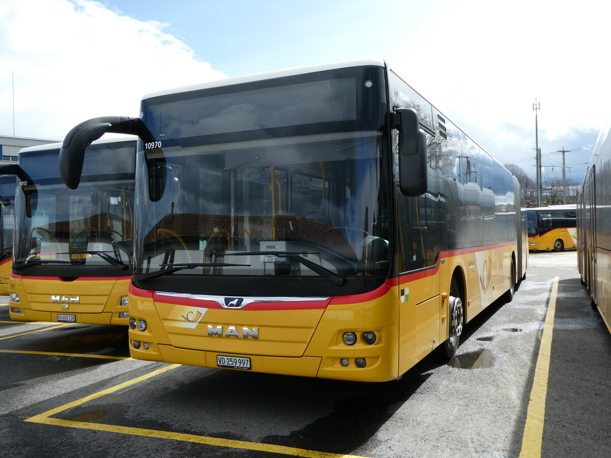 (247'664) - CarPostal Ouest - VD 259'997/PID 10'970 - MAN am 25. M�rz 2023 in Yverdon, Garage