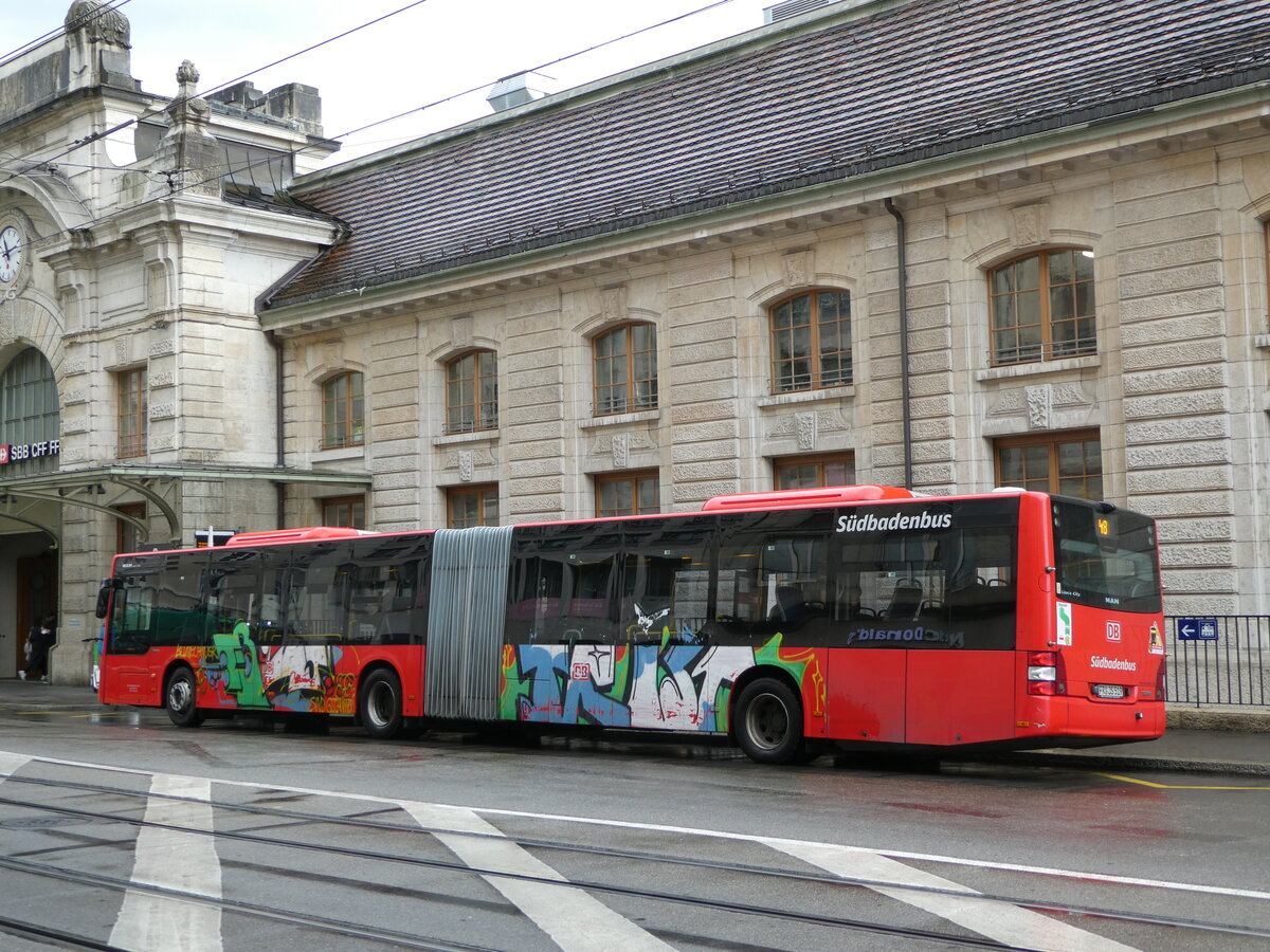 (247'850) - Aus Deutschland: SBG Freiburg - FR-JS 519 - MAN am 30. M�rz 2023 beim Bahnhof Basel