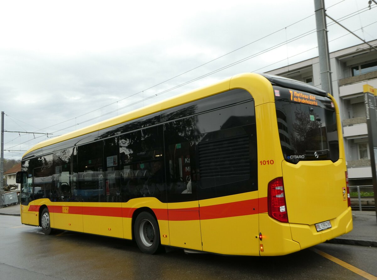 (247'890) - BLT Oberwil - Nr. 1010/BL 139'476 - Mercedes am 30. M�rz 2023 in Bottmingen, Schloss